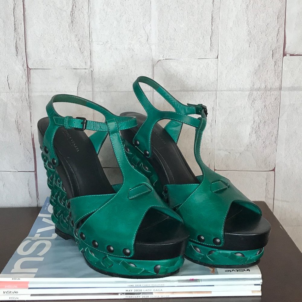 Bottega Veneta Size 8.5 EU 39 Studded Wedge Sandals